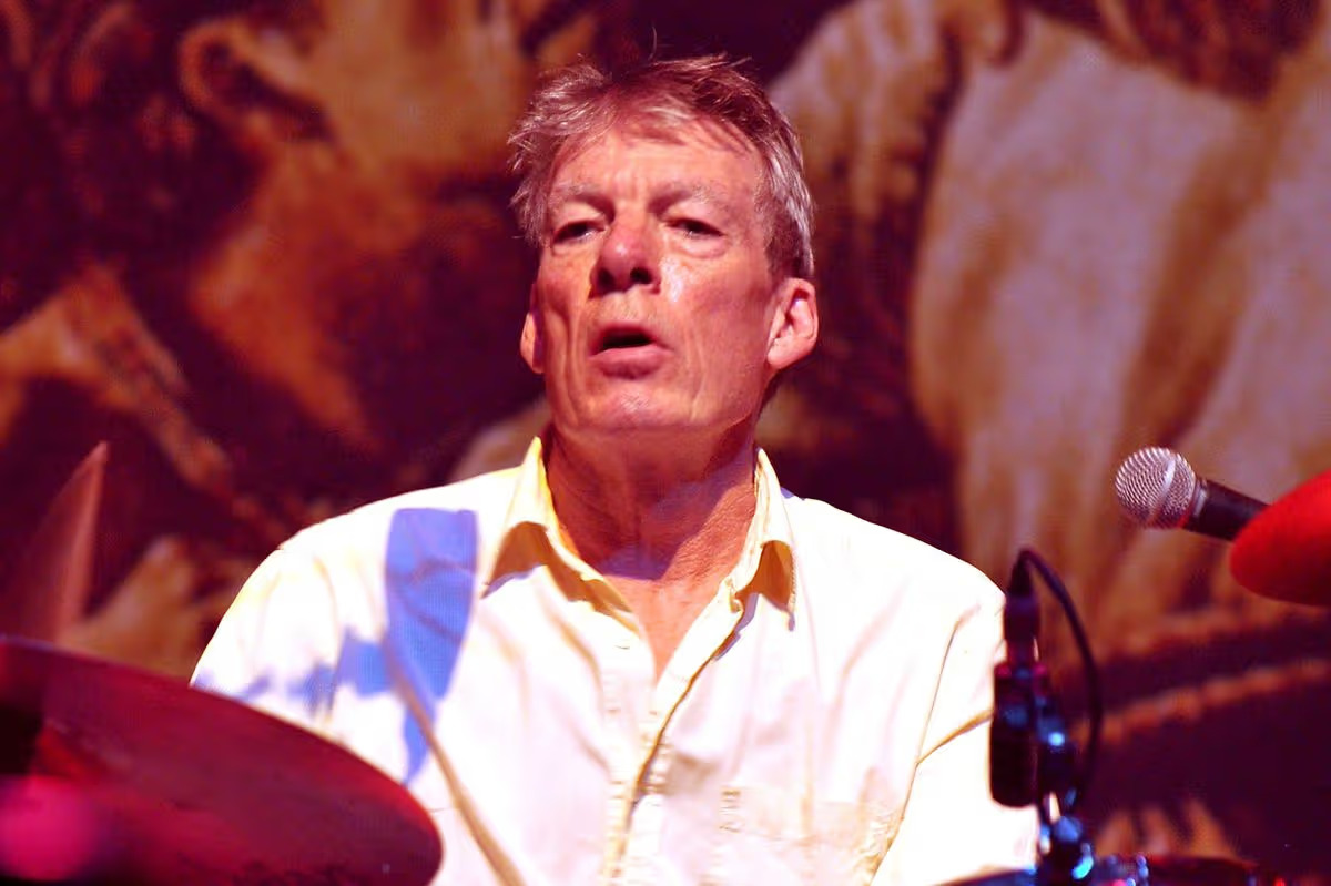 È morto Andrew Ranken, batterista fondatore dei Pogues