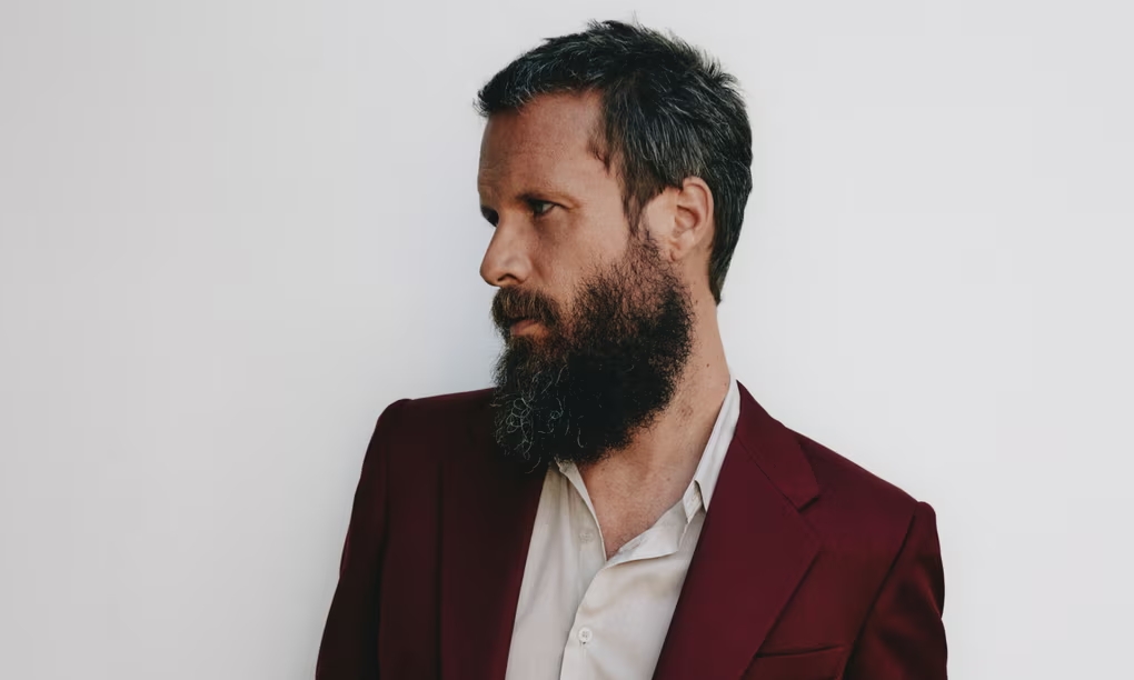 FATHER JOHN MISTY: a novembre il nuovo album “Mahashmashana”