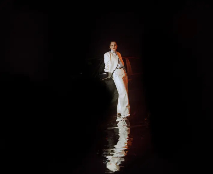 ANNA CALVI: a marzo il nuovo Ep “Is This All There Is?”