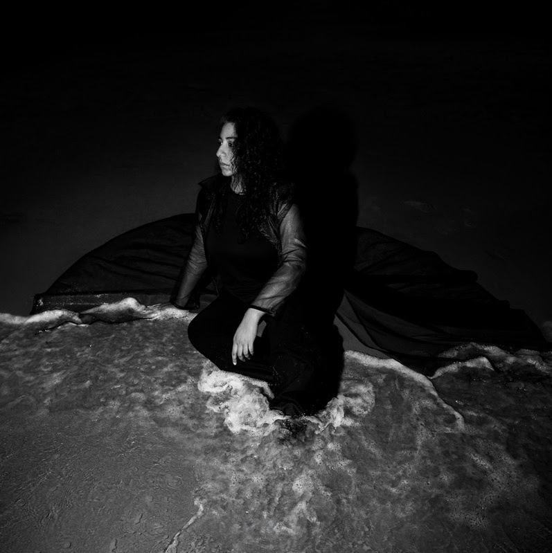 Arooj Aftab – Night Reign