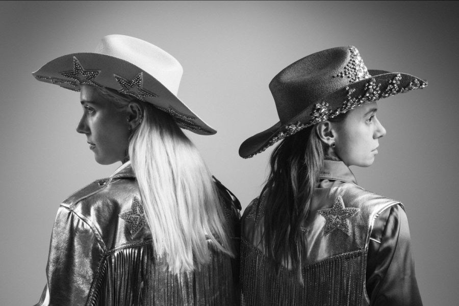 JULIEN BAKER & TORRES: il nuovo singolo “Sugar in the Tank”