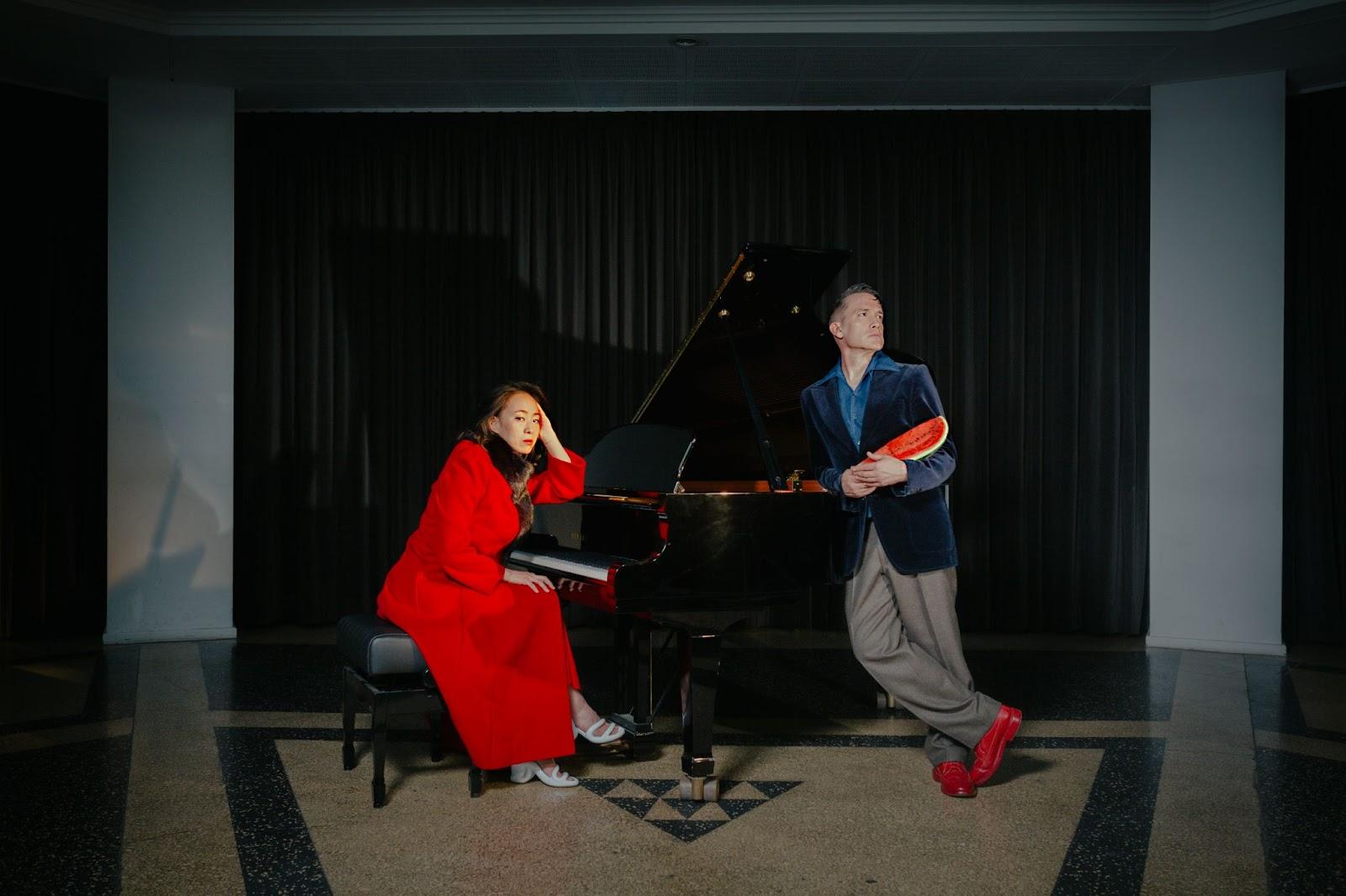 XIU XIU: i due nuovi brani “Arp Omni” e “Veneficium”