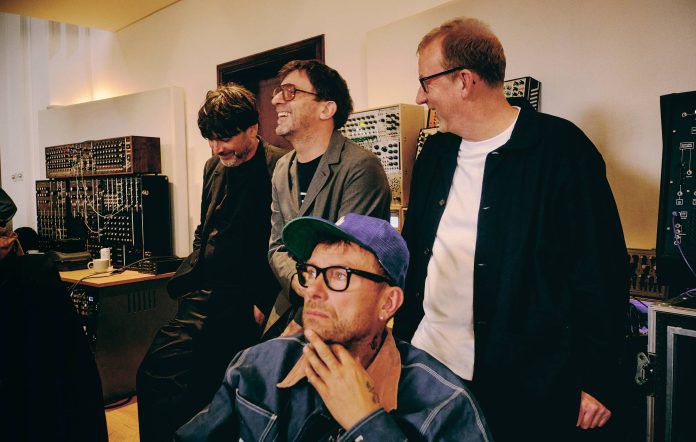 BLUR: il nuovo singolo “St. Charles Square”