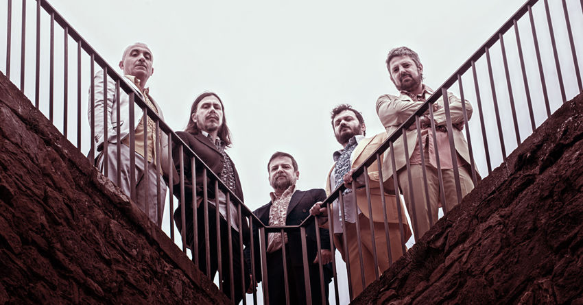 Un’infinita partita a scacchi: intervista ai Calibro 35