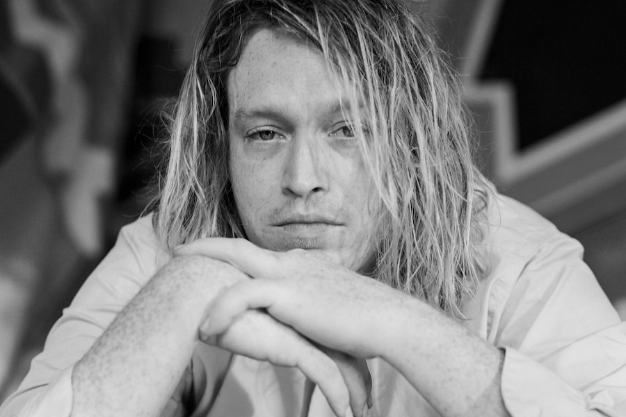 CALEB LANDRY JONES: a settembre il nuovo album “Gadzooks Vol. 1”