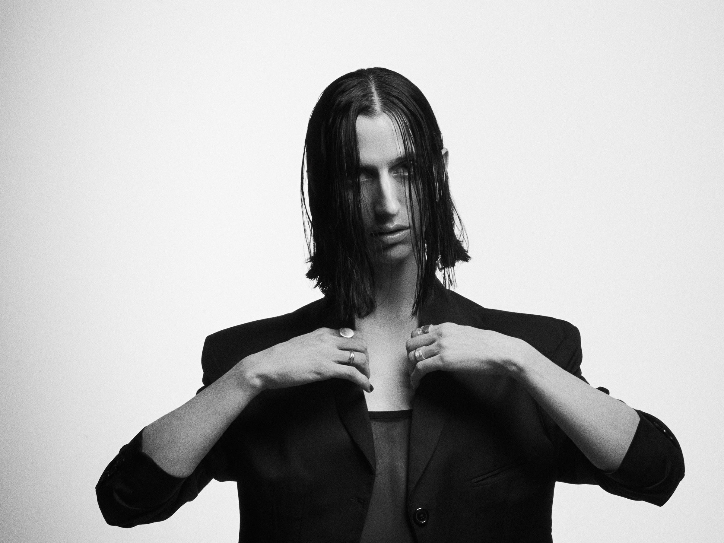 FOLLAKZOID: a settembre il nuovo album “V”