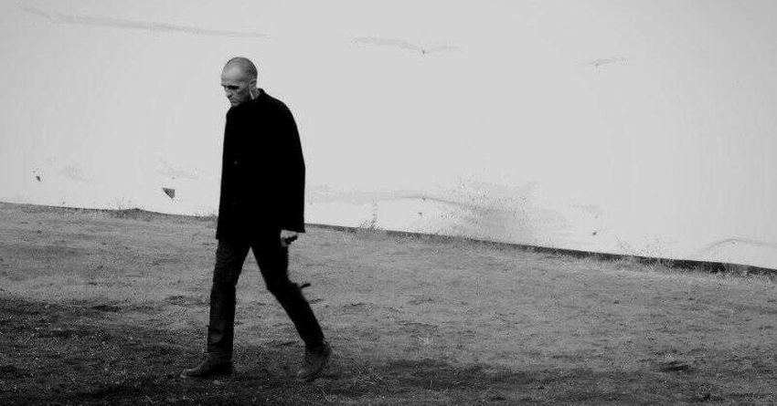 Viaggiano i viandanti, viaggiano i perdenti, più adatti ai mutamenti: Giovanni Lindo Ferretti, un equivoco