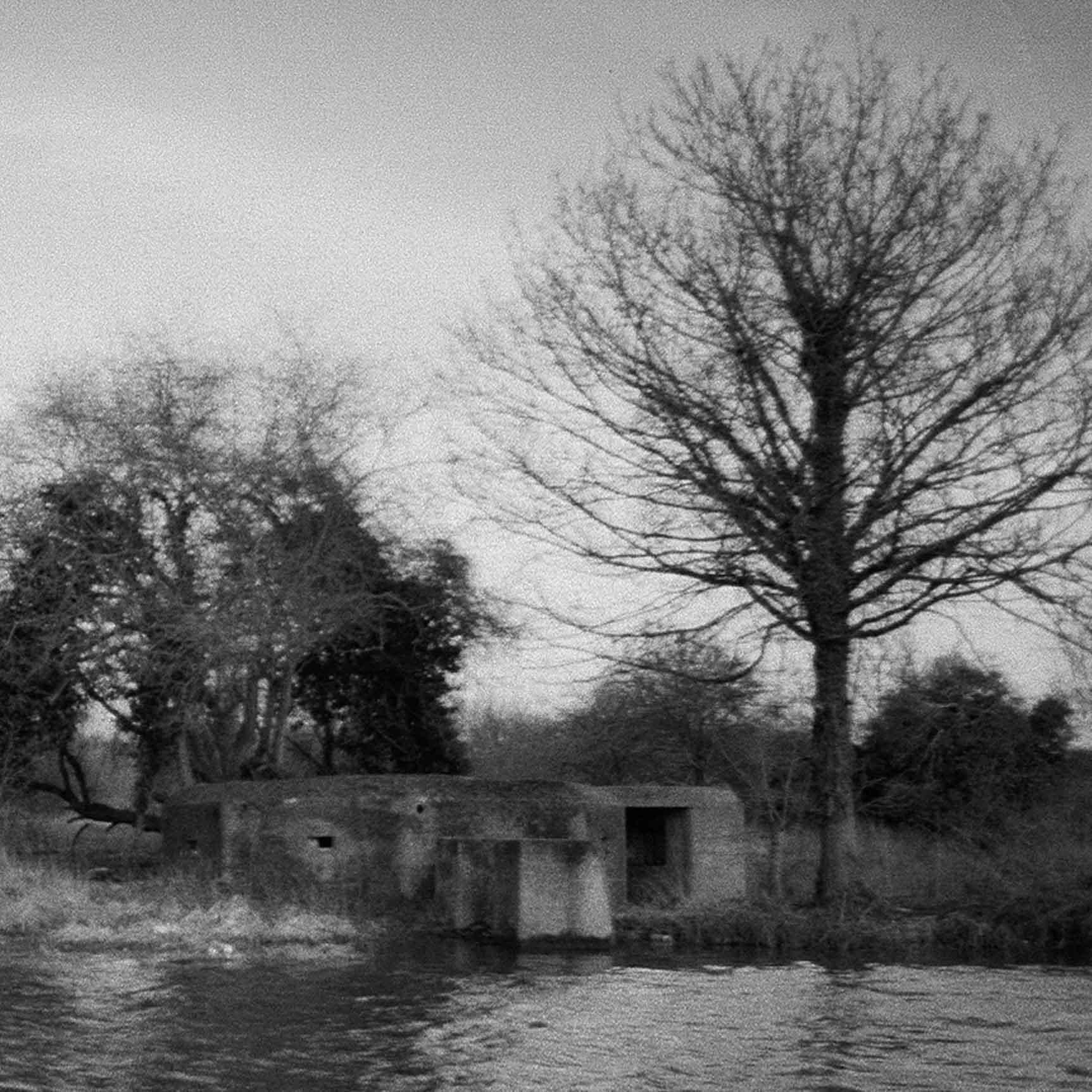 Girls In Synthesis – The Rest Is Distraction