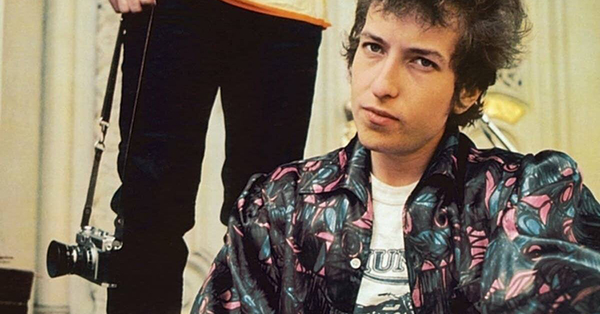 “Highway 61 Revisited”: Bob Dylan smette di cercare di cambiare il mondo e cambia la musica rock