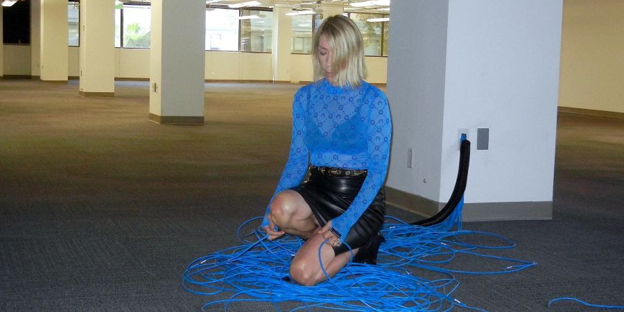 KIM GORDON: il nuovo singolo “Dirty Tech”