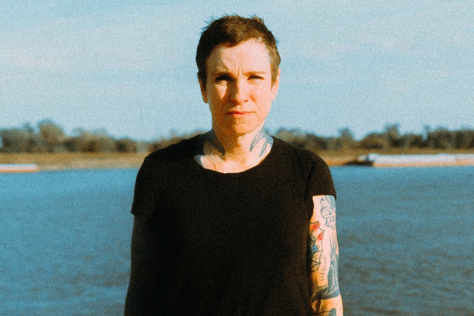 LAURA JANE GRACE: a febbraio il nuovo album “Hole in My Head”