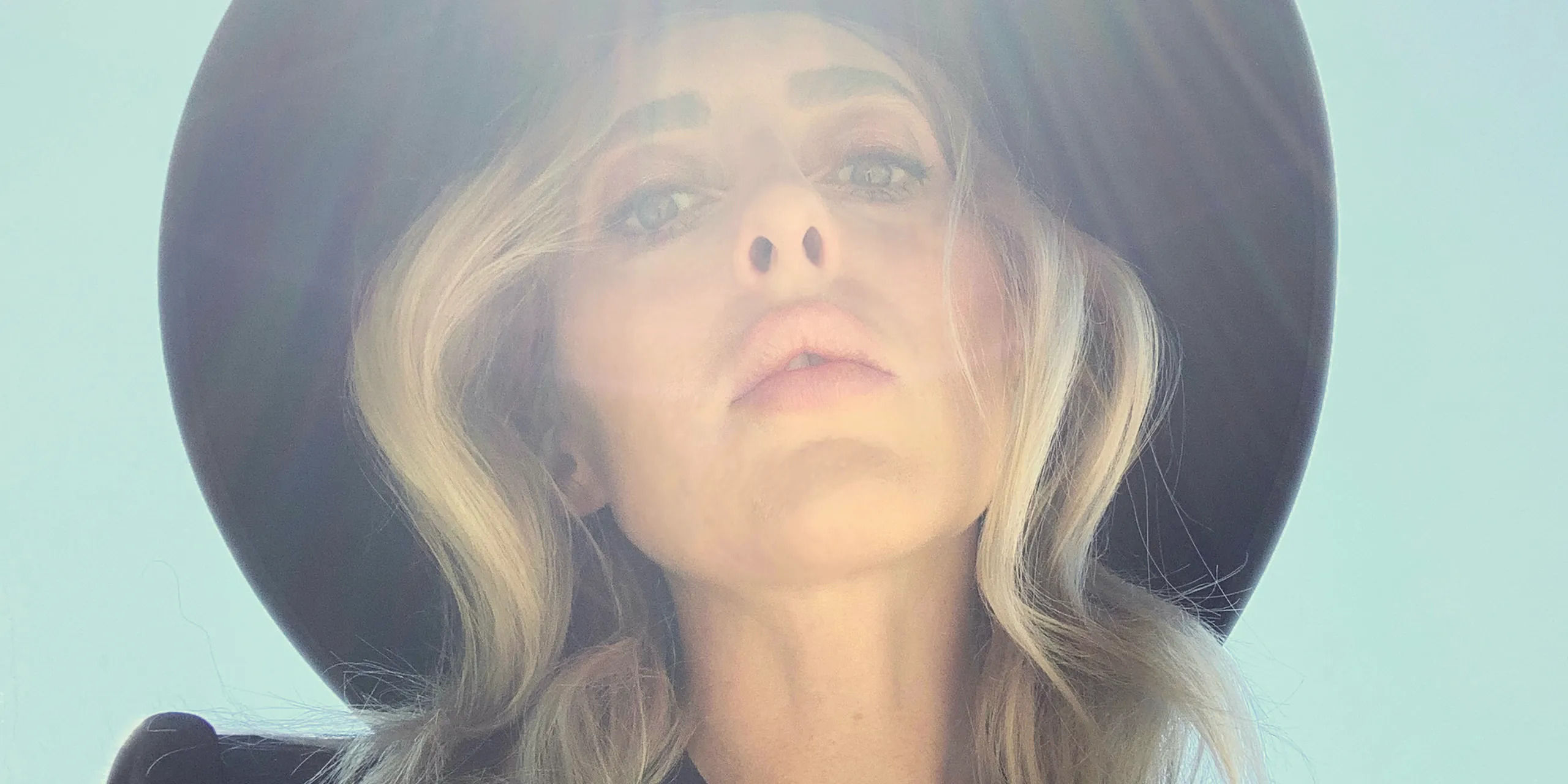 LINGUA IGNOTA: due date in Italia a maggio