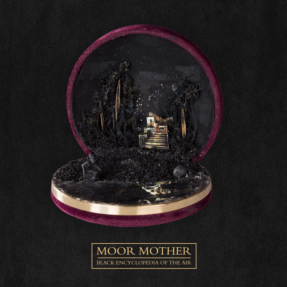 MOOR MOTHER: a settembre il nuovo album “Black Encyclopedia of the Air”