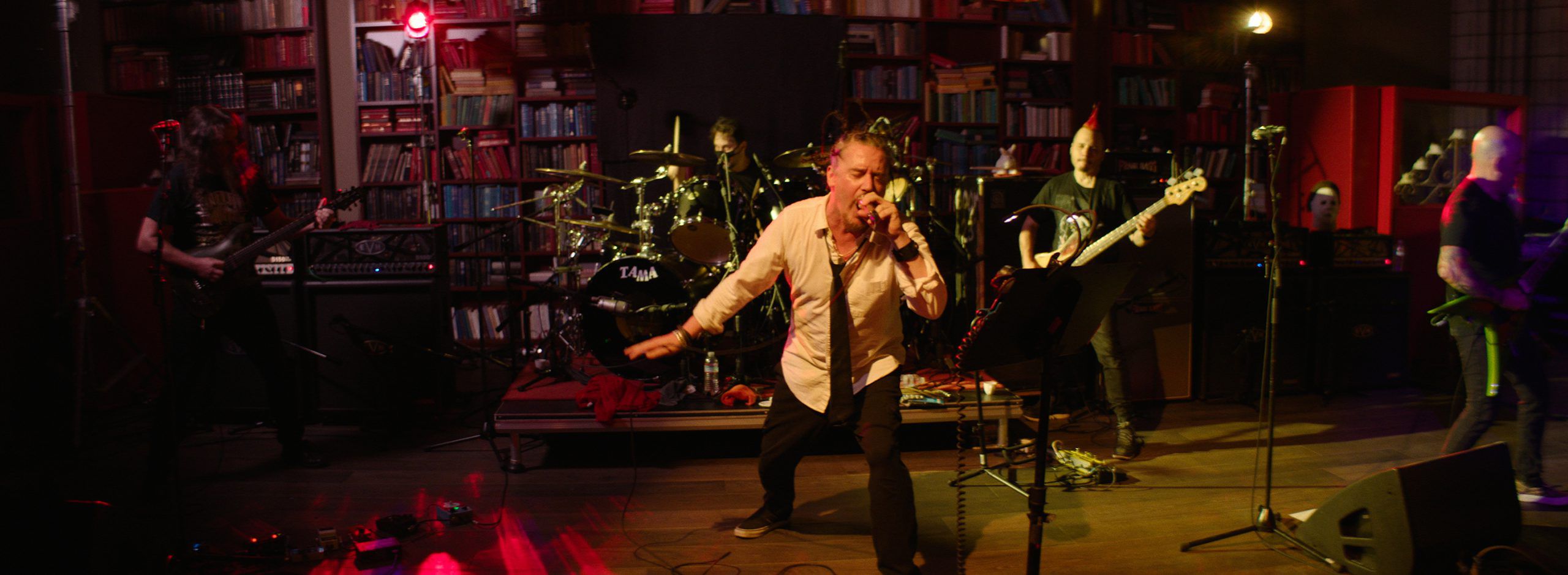 MR. BUNGLE: a giugno il live album “The Night They Came Home”