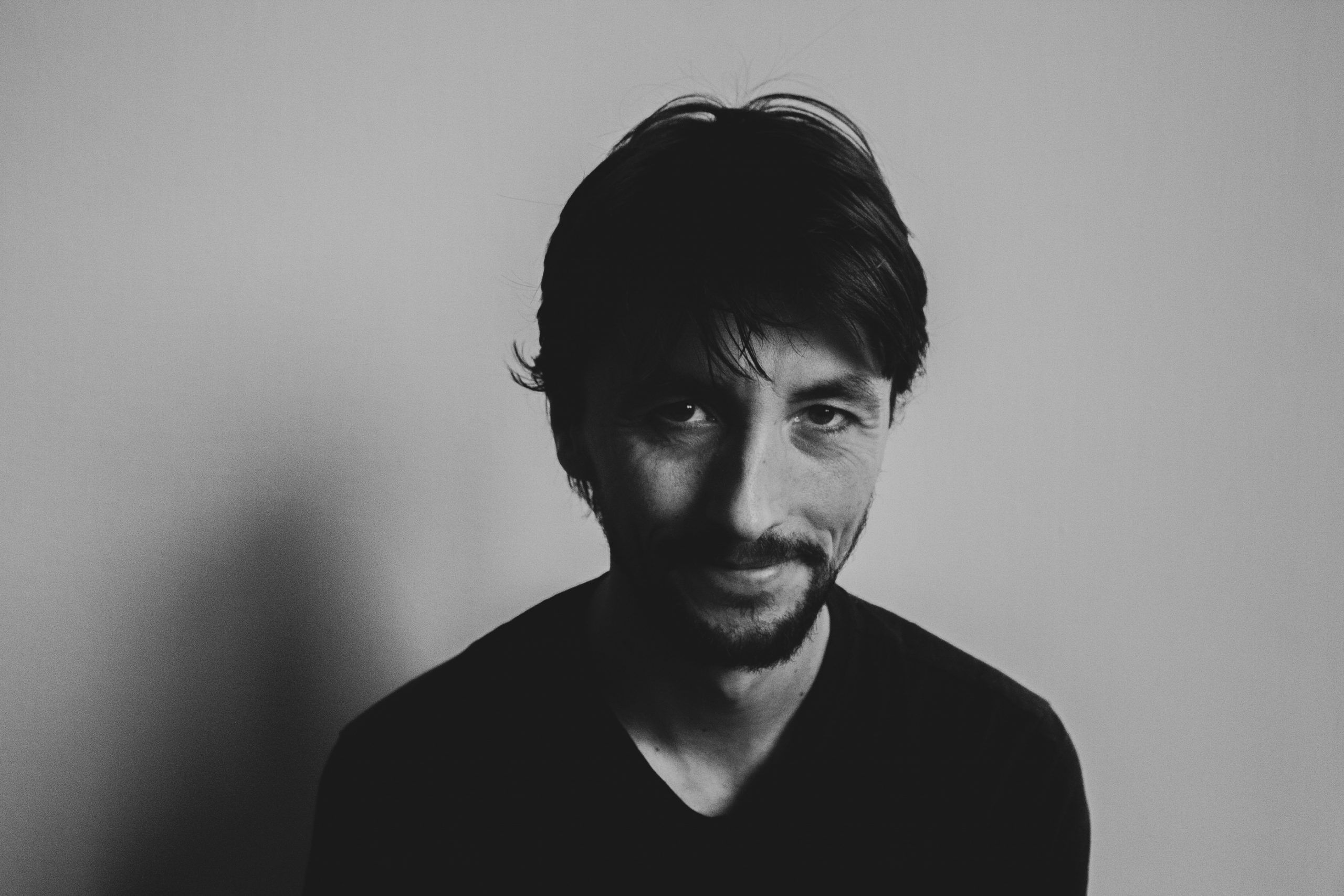 “Merçe” è il nuovo album di Lukasz Mrozinski, in anteprima la prima parte del video/film che ne anticipa l’uscita