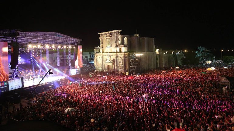 LA NOTTE DELLA TARANTA, in programma l’esibizione di un supergruppo con Phil Manzanera e Ligabue