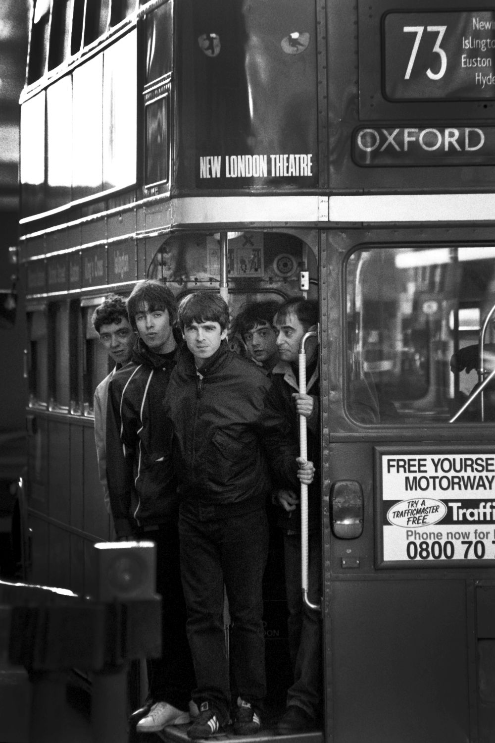 OASIS: ad agosto la ristampa deluxe di “Definitely Maybe” per il trentennale