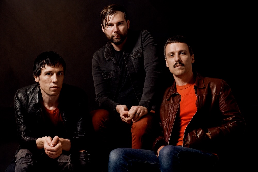 THE CRIBS: due date in Italia ad aprile 2026