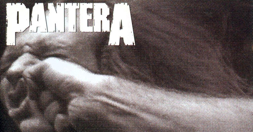 “Vulgar Display Of Power”: i segni sulla pelle restano