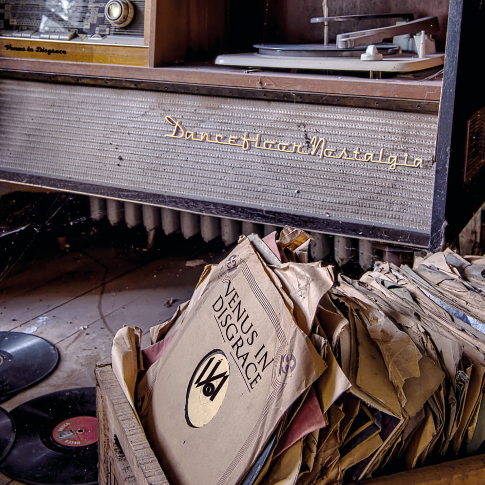 Venus In Disgrace – Dancefloor Nostalgia