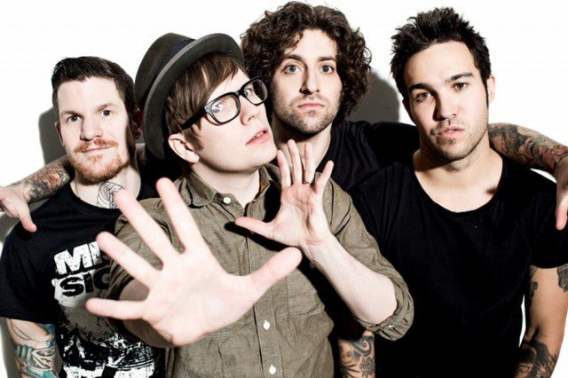 FALL OUT BOY e RYAN ADAMS, ecco il duetto in “Love, sex, death”