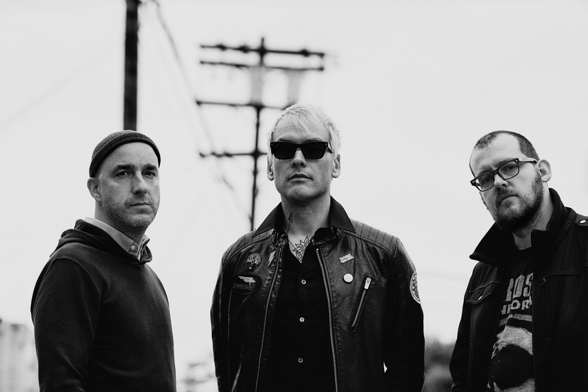 ALKALINE TRIO: lo streaming del nuovo singolo “Is This Thing Cursed?”