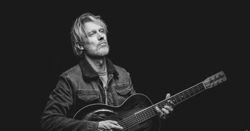 “A Horse Named Cain” è il nuovo singolo di Andrea Van Cleef