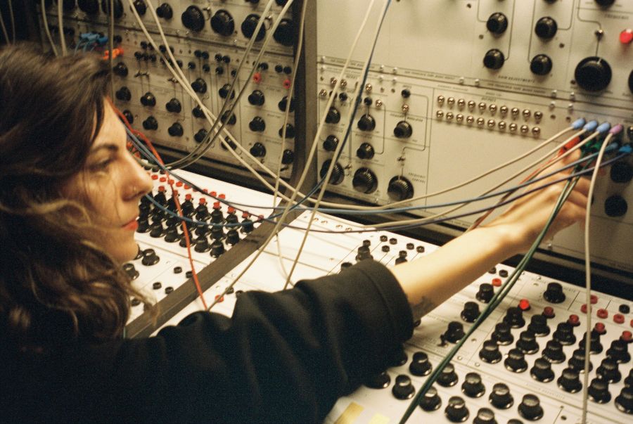 BAŞAK GÜNAK (Ah! Kosmos): a settembre il nuovo album “Rewilding”