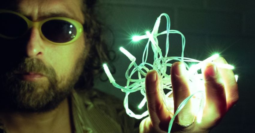 “Close Your Eyes”, la gioia di scoprire l’ignoto: il nuovo singolo di Bear of Bombay