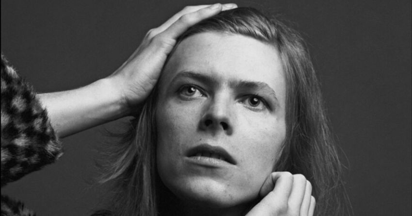 David Bowie – A Divine Symmetry (An Alternative Journey Through Hunky Dory)