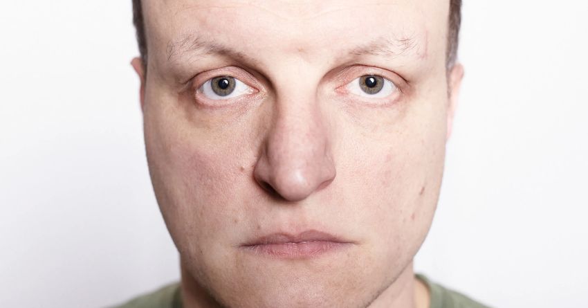 Che cosa c’è nell’oscurità, dietro la curva di un nostro ricordo? “Lamento”, il nuovo video di Marco Brosolo con Pierpaolo Capovilla