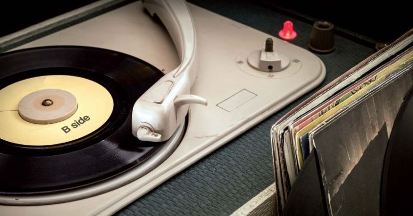 Il lato B – Da comparse a Superstar: la storia di B-side, scarti e outtake diventati leggenda, di Paolo Gresta