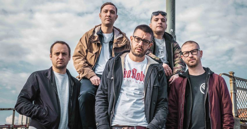 “Quaranta”, il nuovo singolo dei Bull Brigade che anticipa il nuovo album “Il fuoco non si è spento”