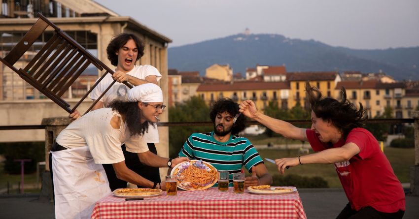 “La Nuova Infornata”: vita quotidiana punk nell’album di debutto dei Carbs