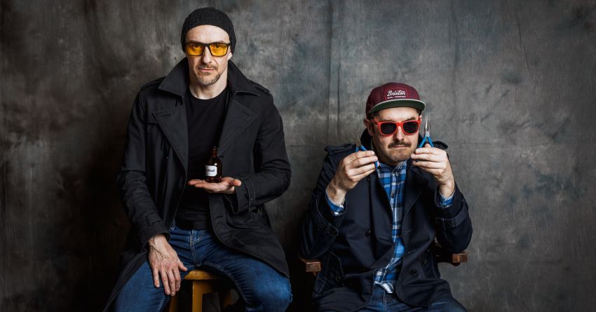 “C’mon I’ll Show You Something”: il nuovo singolo dei Contemporary Noise Ensemble che anticipa l’album “An Excellent Spiritual Serviceman”