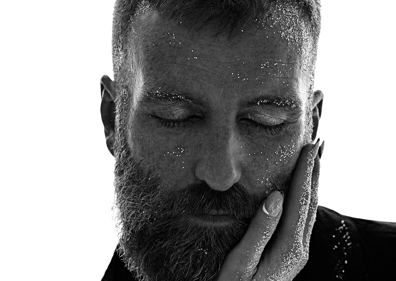 BEN FROST: il nuovo brano “Turning the Prism”