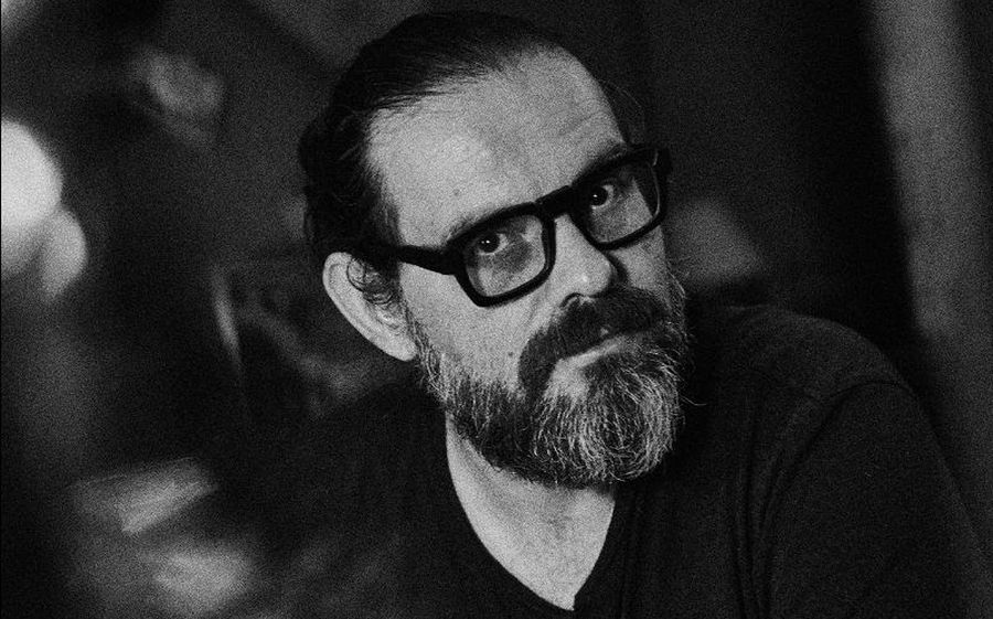 ALESSANDRO CORTINI: il nuovo singolo “IV”