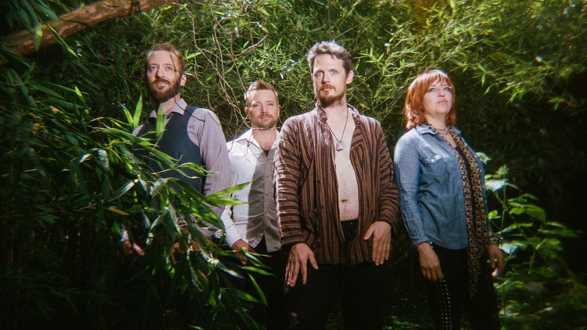 OLD TIME RELIJUN: due date in Italia ad aprile