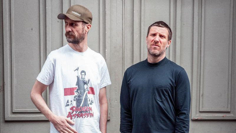SLEAFORD MODS: a maggio la raccolta “All That Glue”