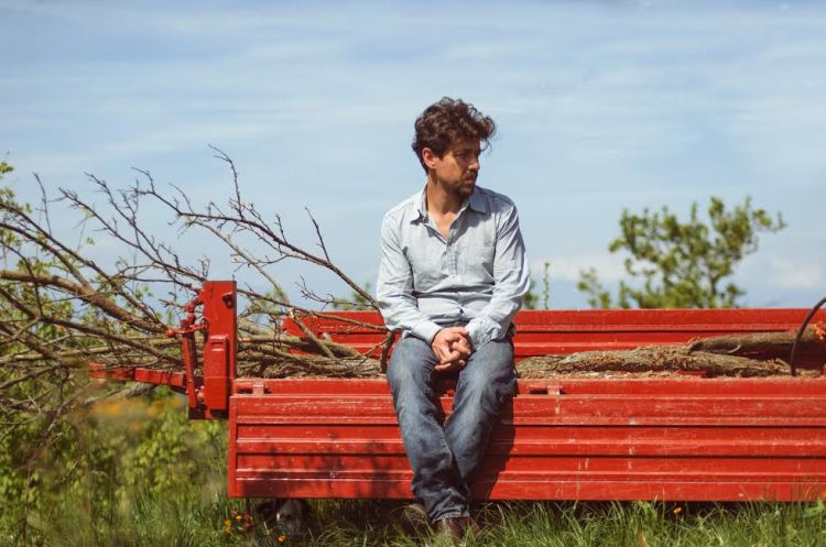 DAVIDE TOSCHES: a maggio il nuovo album “Luci Della Città Distante”