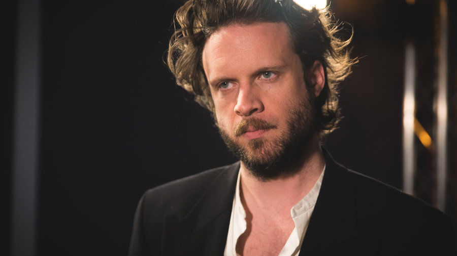 FATHER JOHN MISTY: a giugno il nuovo album “God’s Favorite Customer”