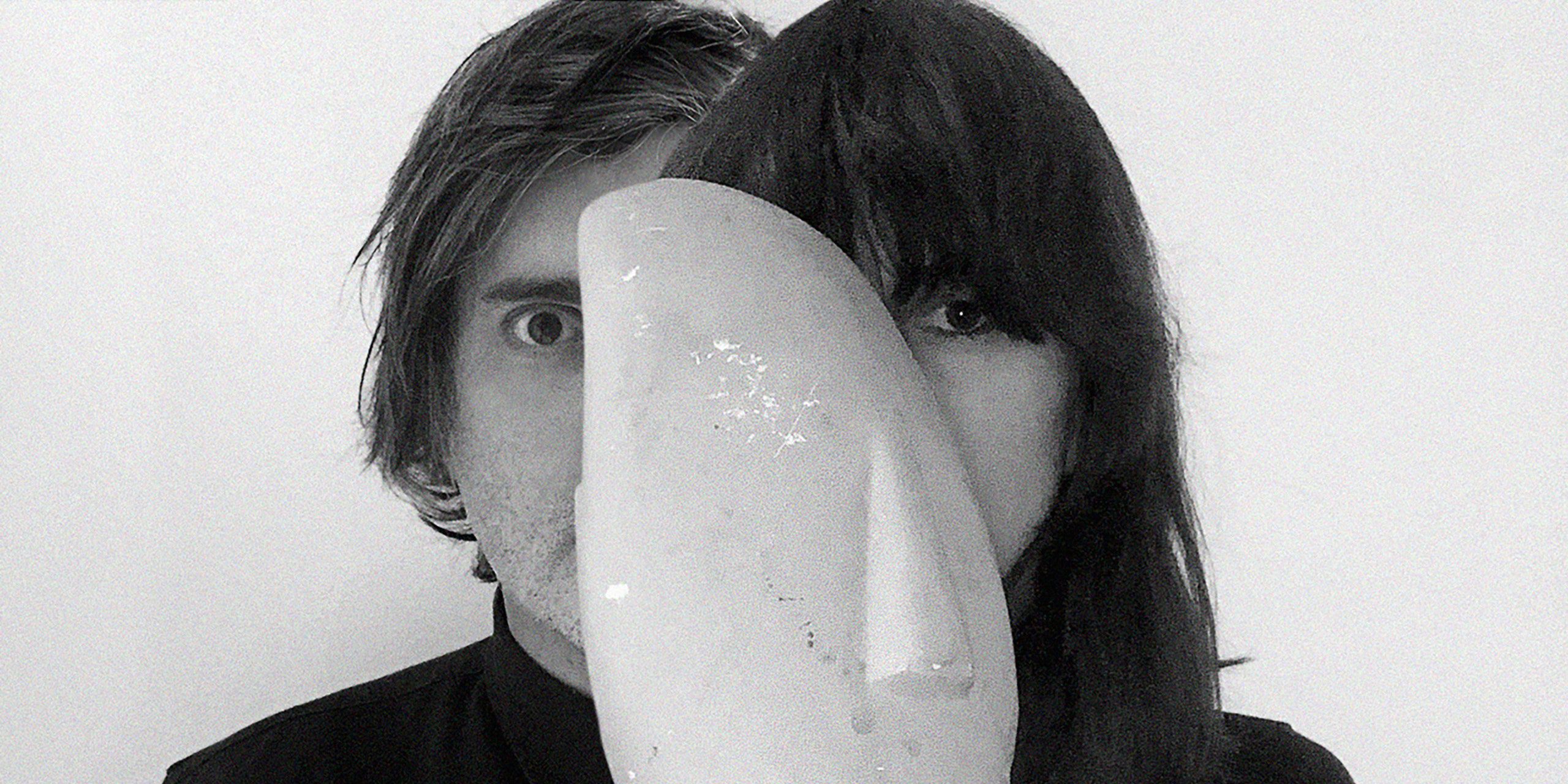 FIERY FURNACES: il nuovo singolo “Down By The So And So On Somewhere”