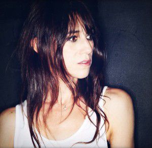 CHARLOTTE GAINSBOURG: ecco un altro inedito, “White Telephone”