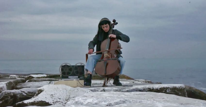 “Quando il mare le fa oscillare”, il nuovo brano di Gabriele Gasparotti con Benedetta Dazzi