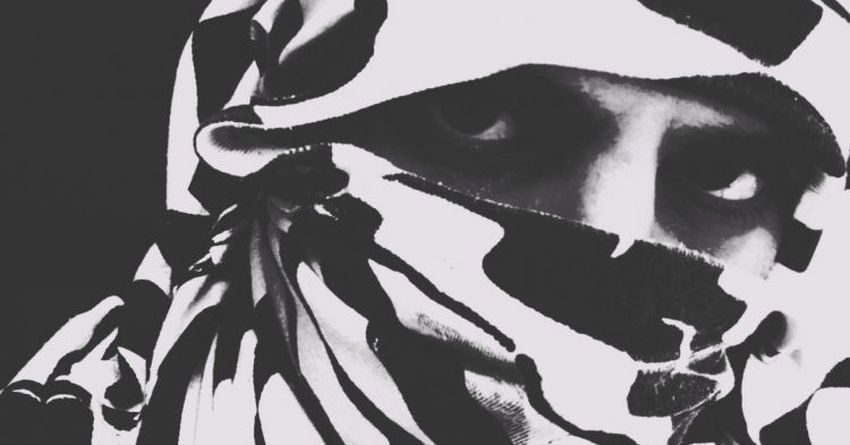 “Love Conductor”, ovvero, twerkare, breakkare, fare piramidi, dormire, o parlare dando le spalle al palco: intervista a Francesco Mariani, His Electro Blue Voice