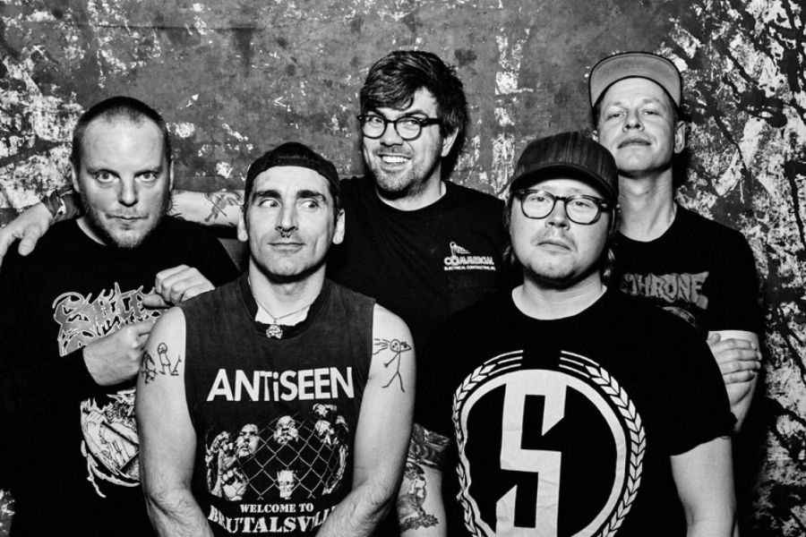 SATANIC SURFERS: 3 date in Italia ad aprile