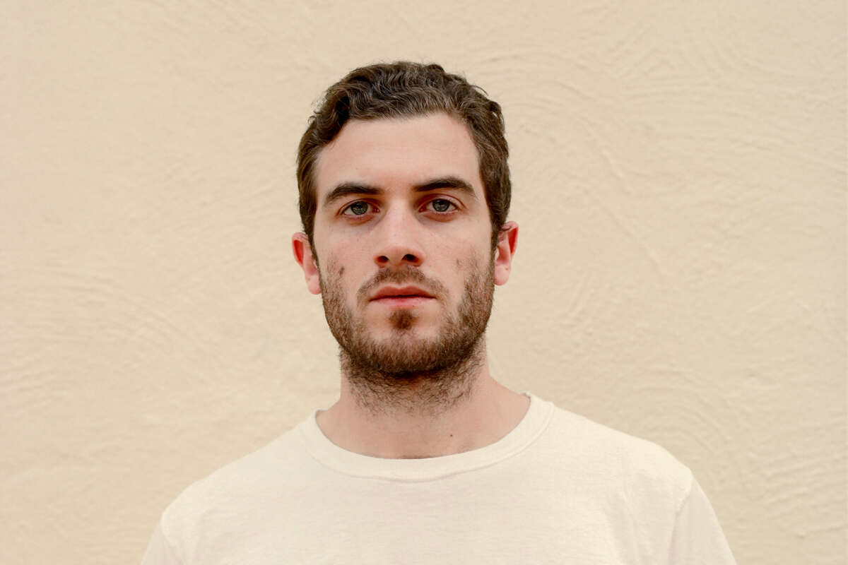 NICOLAS JAAR: due date in Italia ad aprile