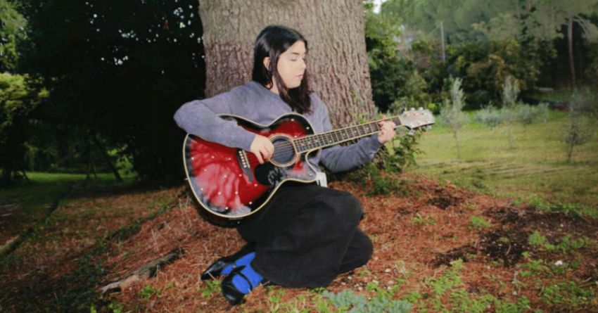 “Weaving Song” è il nuovo singolo di June: in esclusiva il videoclip