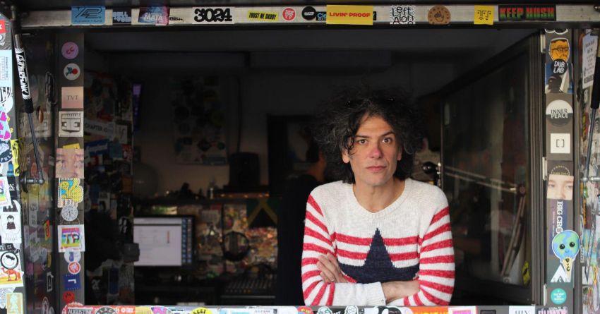 Un’anima multiforme: intervista a Kavus Torabi (Knifeworld, Gong, Cardiacs)