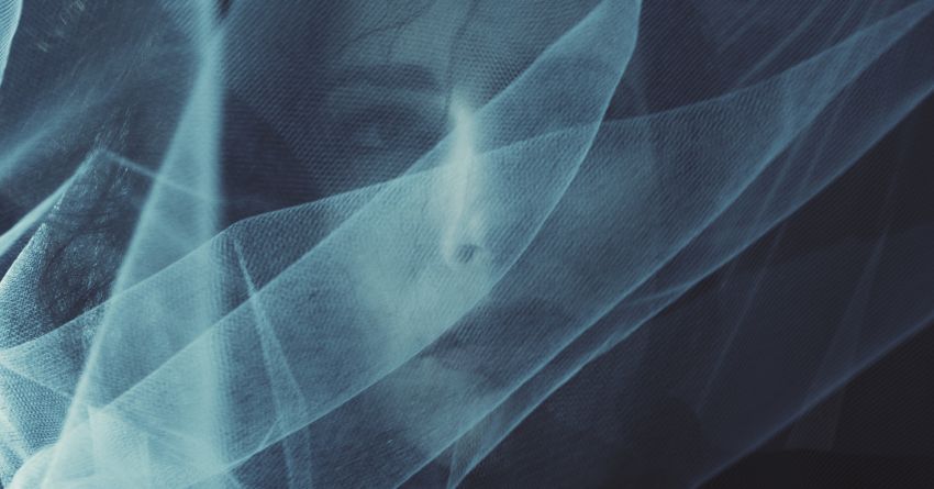 Video Première: KREDA – Soft Calls